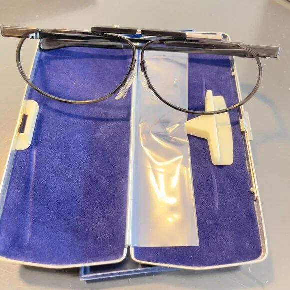 NEW SlimFold Kanda of Japan Folding Eyeglasses w/ Case in Silver